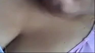 Girl online show boobs