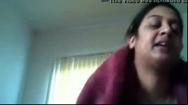Bangla cheating wife expose herself on webcam for youthful friend
