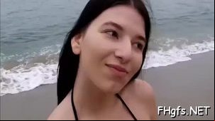 Romantic babe loves gentle sex and a valuable orgasm in the end